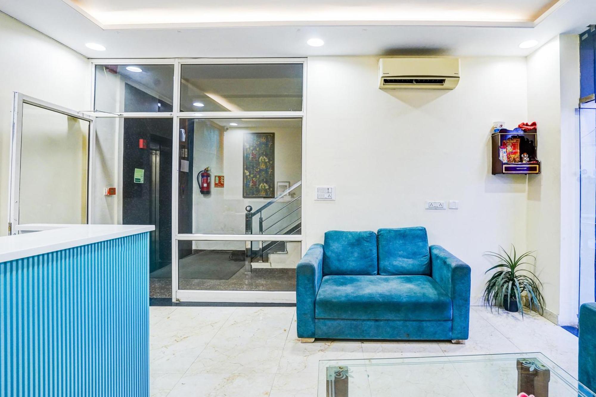 Super Townhouse Jagatpura Hotel Jaipur Buitenkant foto