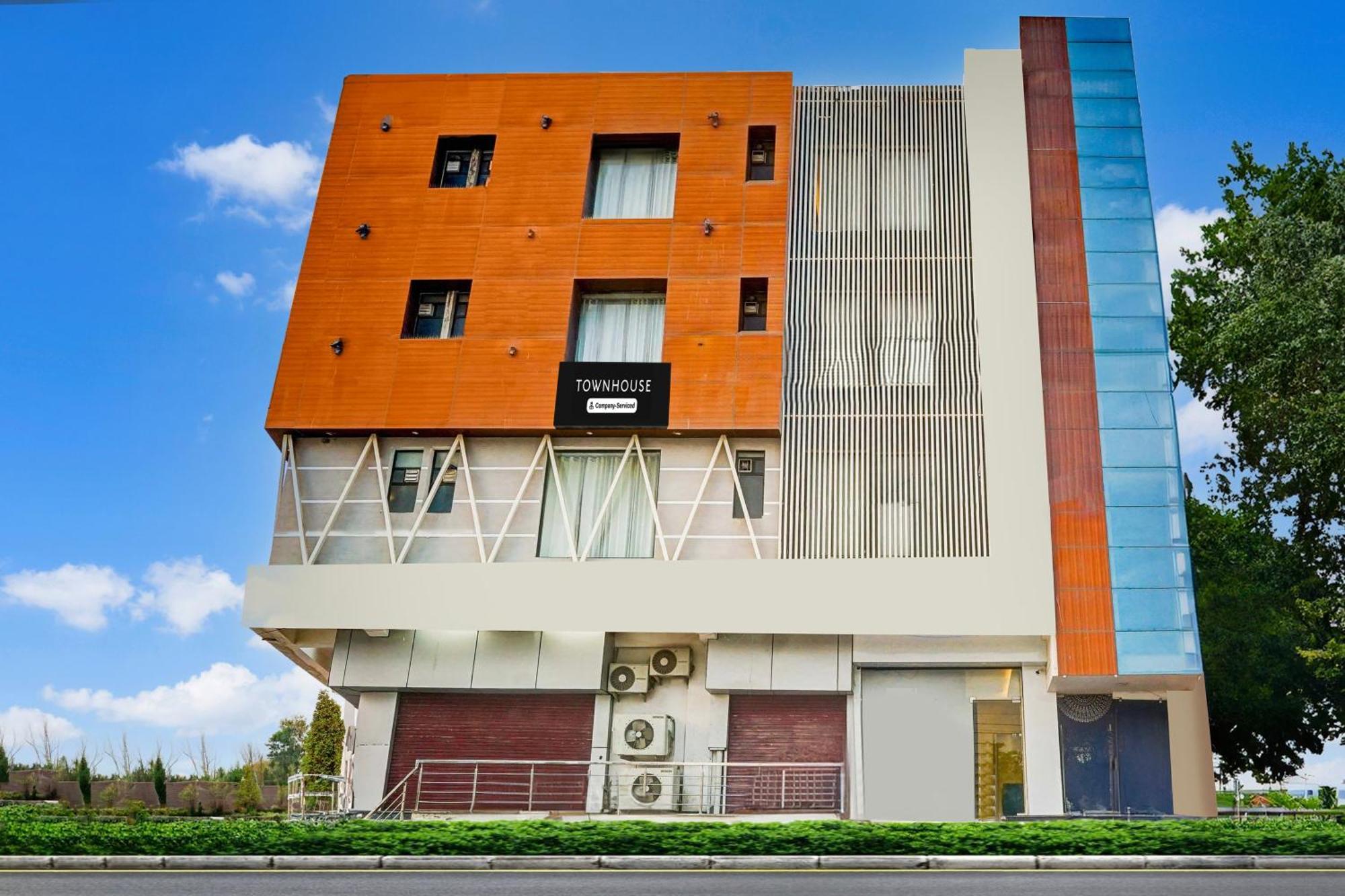 Super Townhouse Jagatpura Hotel Jaipur Buitenkant foto