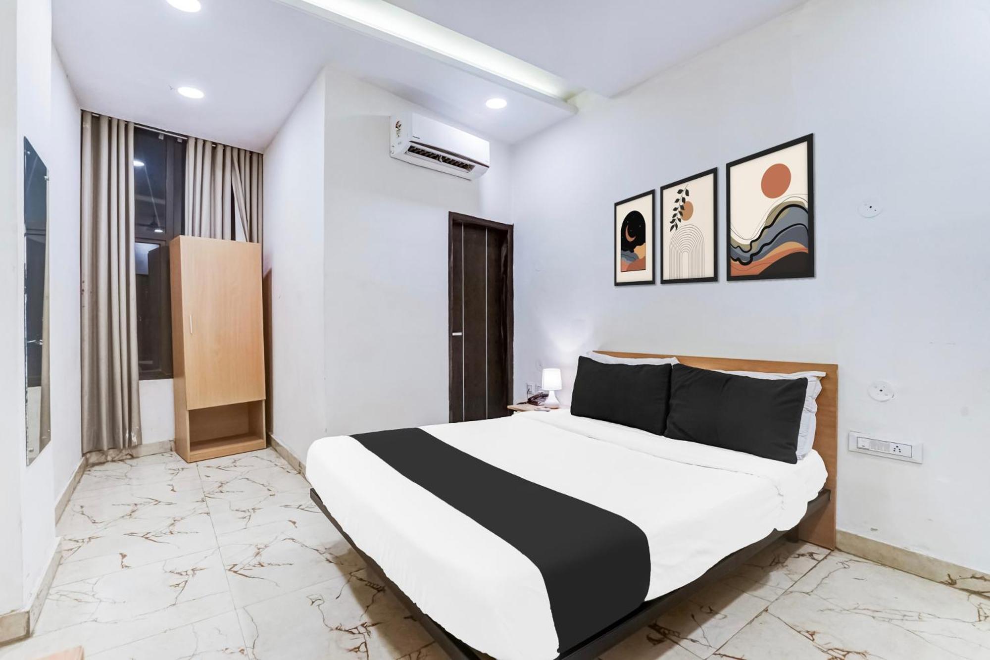 Super Townhouse Jagatpura Hotel Jaipur Buitenkant foto
